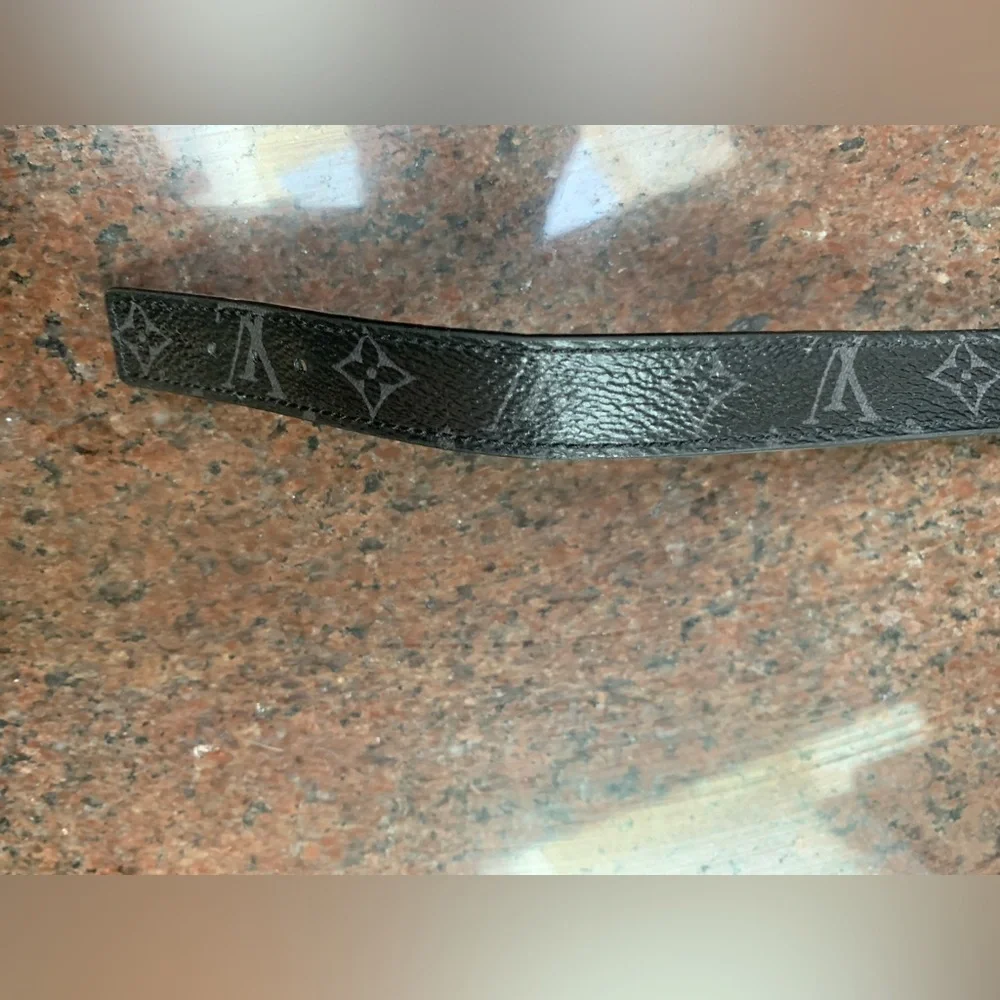 Louis Vuitton Black Leather Bracelet M6456 sz 21